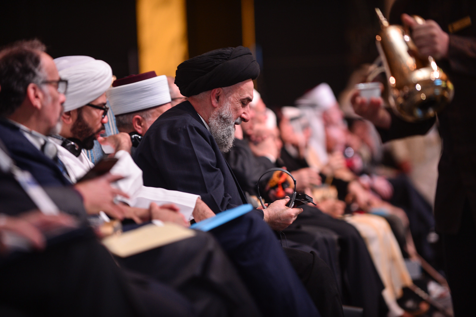 Promoting Peace in Muslim Societies