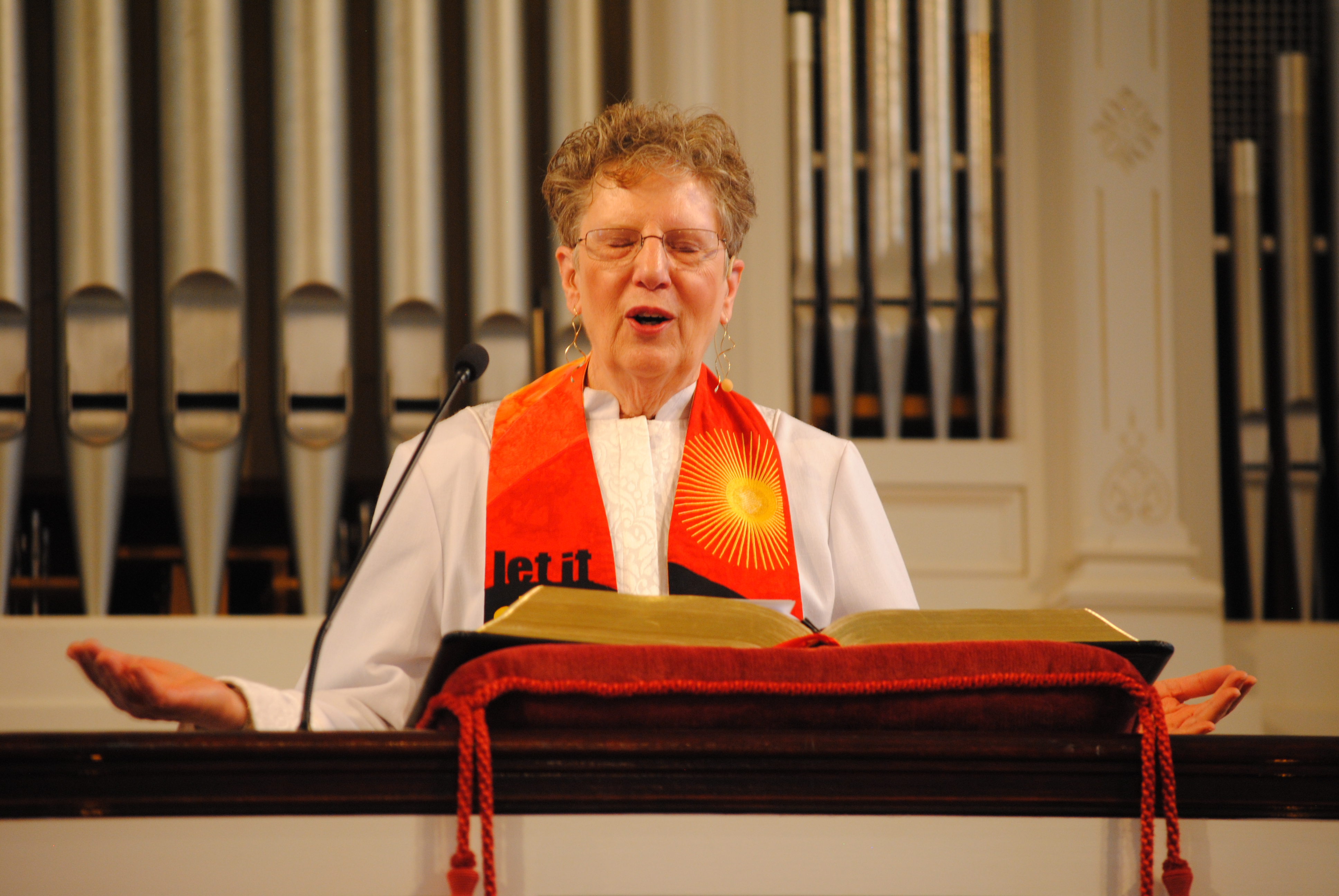 Rev. Davida Foy Crabtree