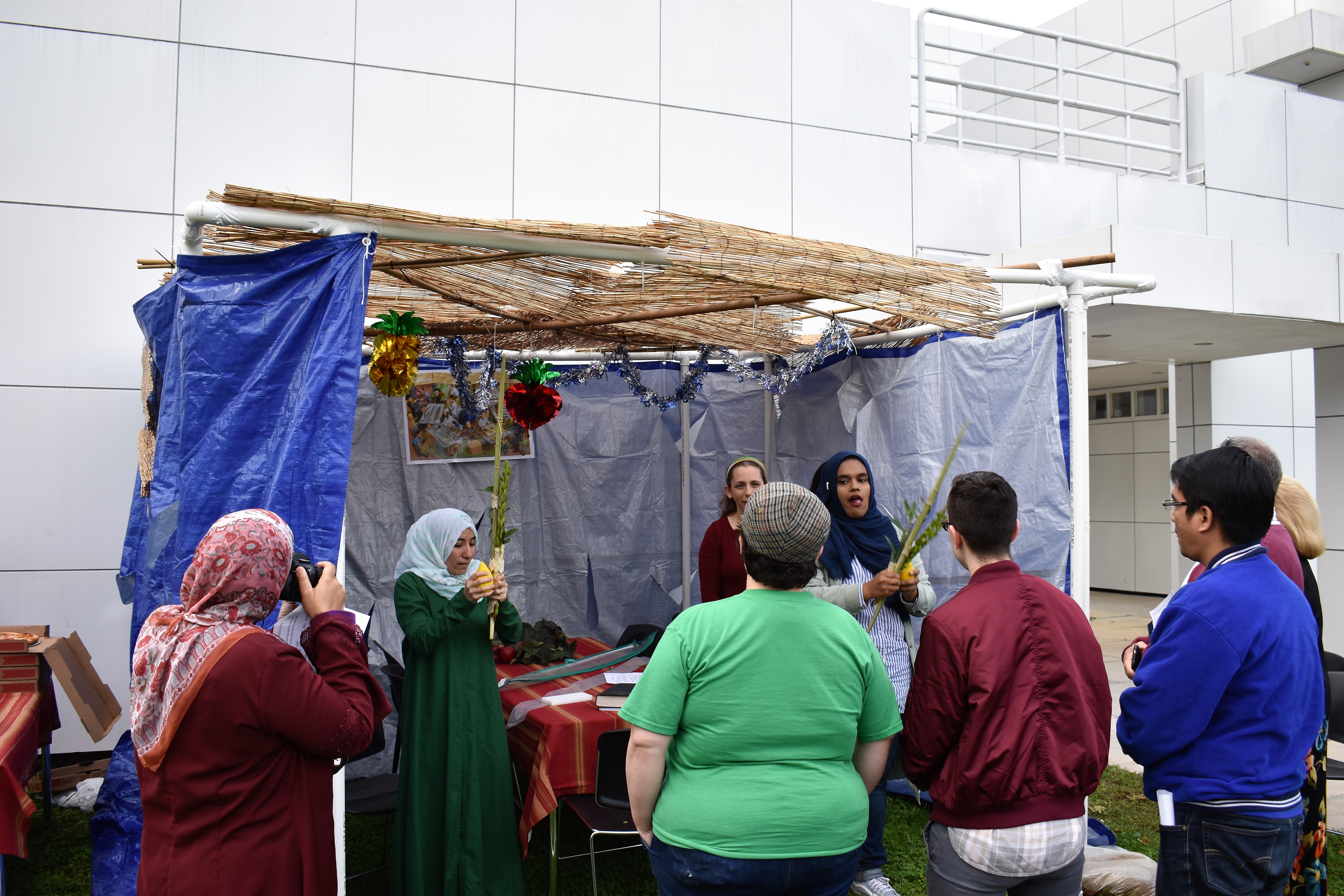 Deena Sukkot 6