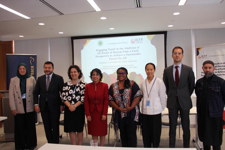 Mirian De-Souza with group in New York