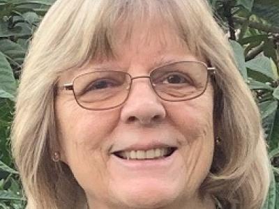 Picture of Dr. Lucinda Mosher