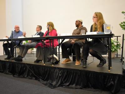 Panel Discusses Including the Nonreligious in the Interfaith Conversation
